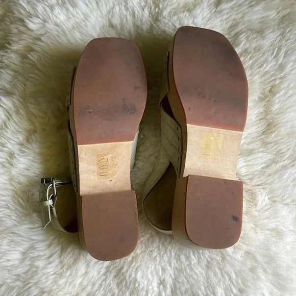 Madewell 🐊 size 8 clogs. Worn once. Cute light green croc crocodile embossed. - Picture 7 of 11